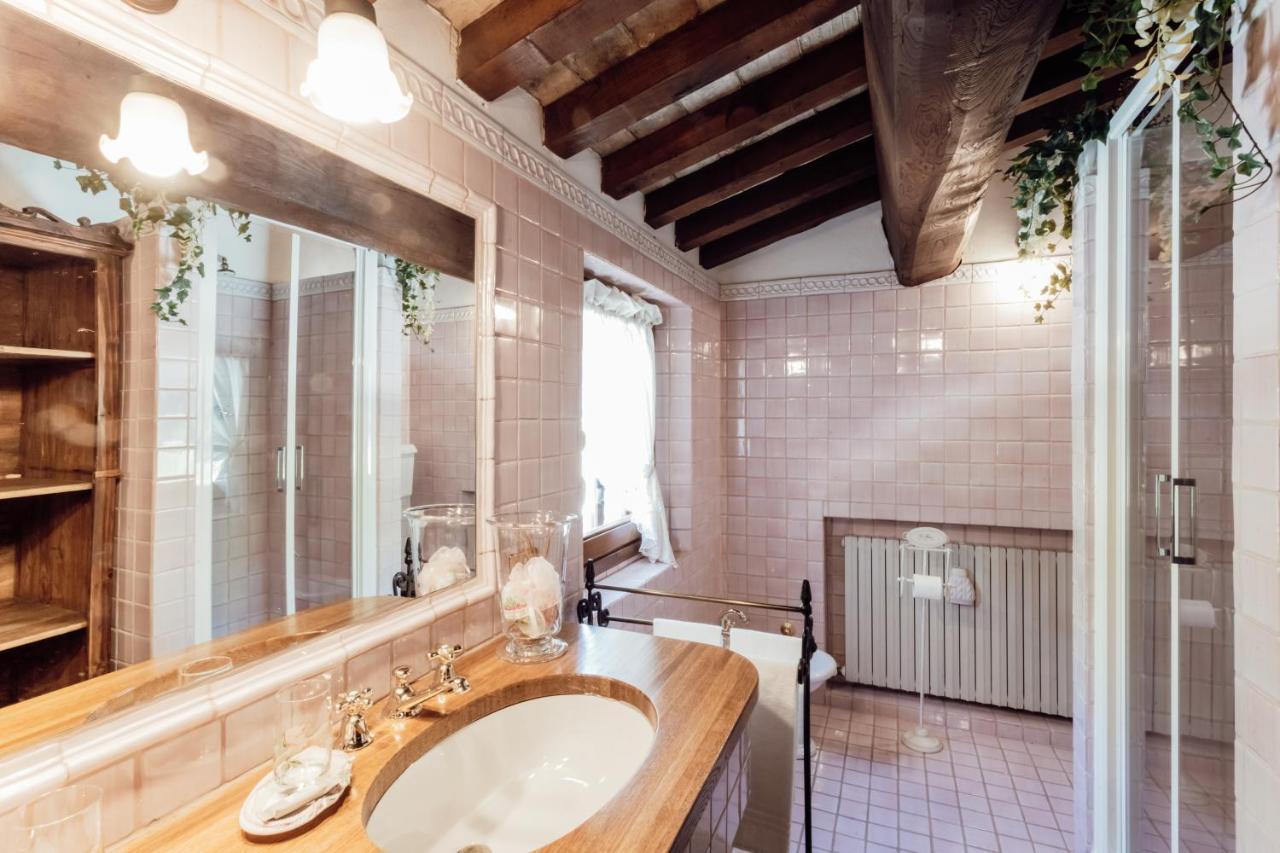 B&B Casatorre Saludecio Eksteriør billede