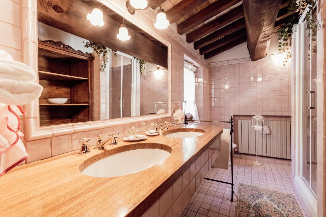 B&B Casatorre Saludecio Eksteriør billede